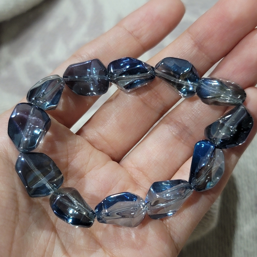 Montana Blue Glass Beads Faceted Elastic Stretch Bracelet